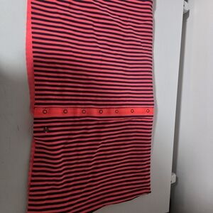 Lululemon Pink and Black SCARF